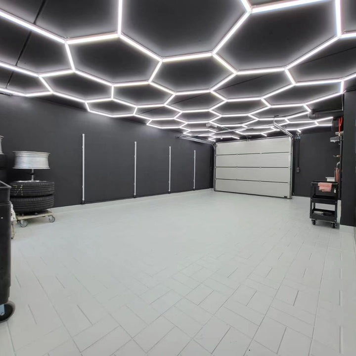Hexagon Lights – 23 - Grid LED Garage Lighting (13.8' × 12.8' / 4.2 m × 3.9 m) for Garages or shops – HEXLEDLIGHTING – Pic 2
