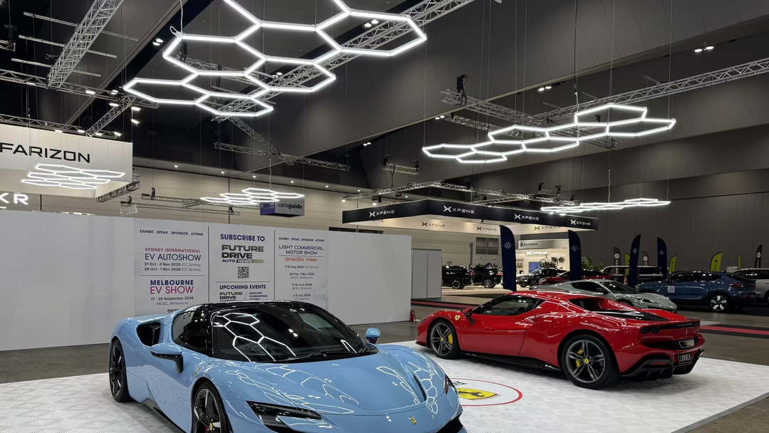 hexagon lights from HEXLED Lighting in auto display show