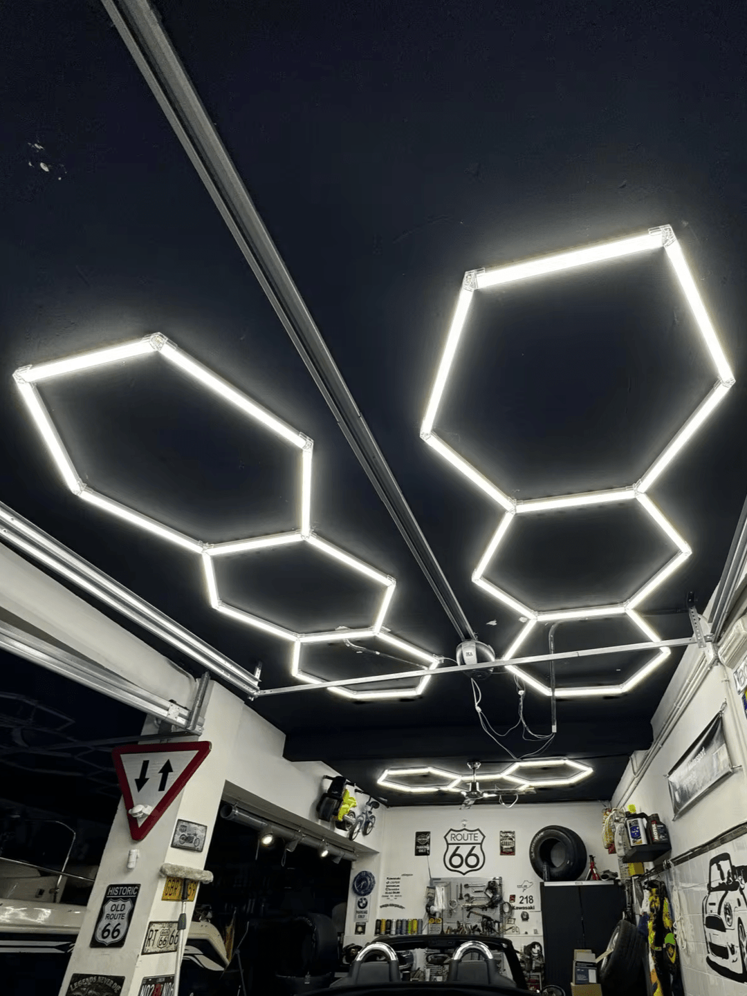 Hexagon Lights – 3 - Grid LED Garage Lighting (8.2' × 3' / 2.5 m × 0.9 m) for Garages or shops – HEXLEDLIGHTING – Pic 2