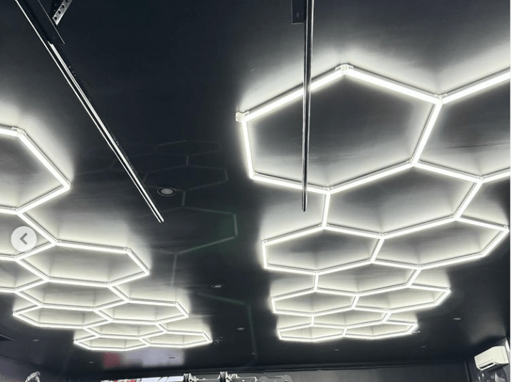 Hexagon Lights – Large 11 Grid Long LED Garage Lighting (21' × 6.9' / 6.5 m × 2.1 m) for Garage – HEXLEDLIGHTING – Pic 4