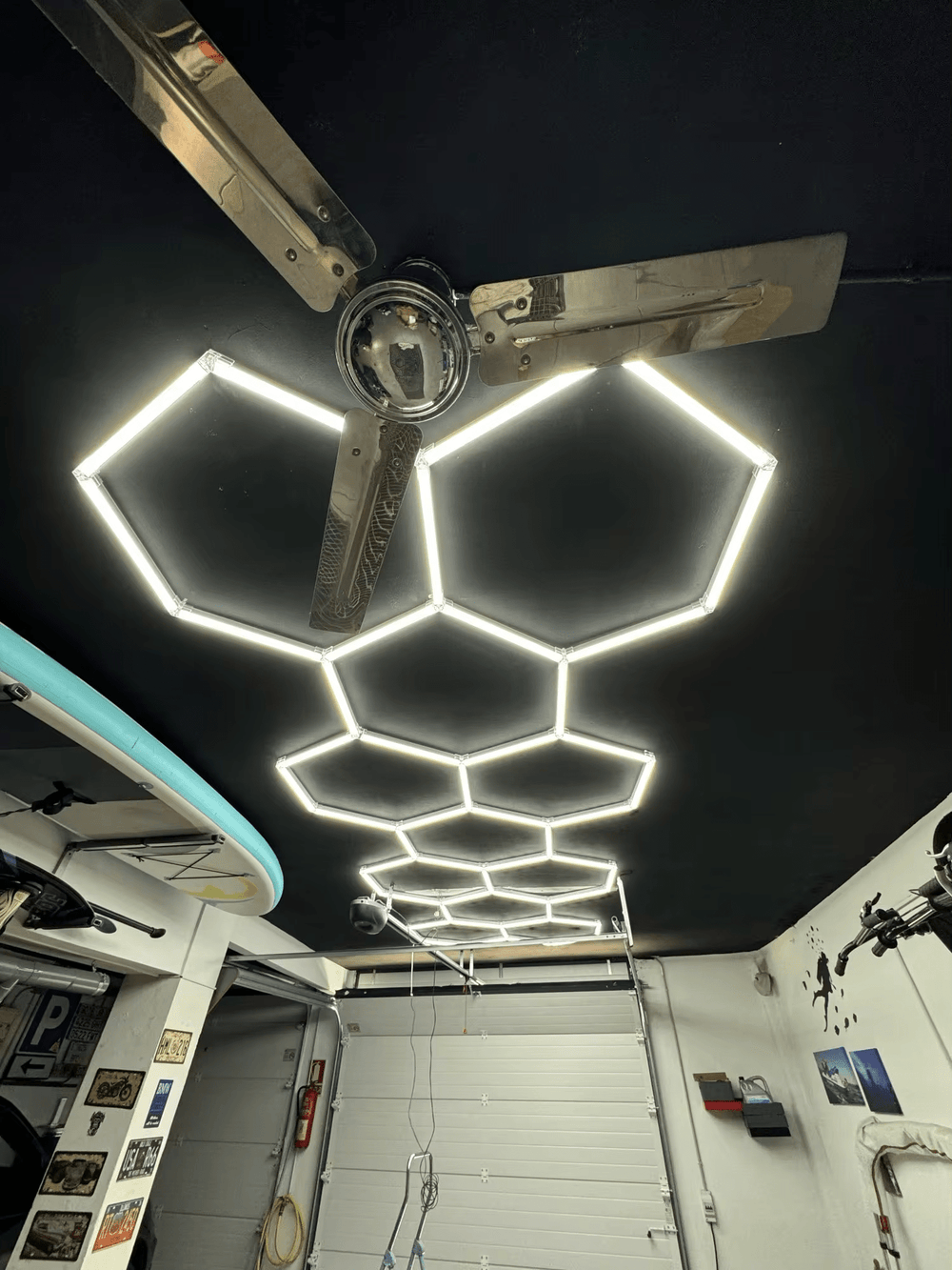 Hexagon Lights – Large 11 Grid Long LED Garage Lighting (21' × 6.9' / 6.5 m × 2.1 m) for Garage – HEXLEDLIGHTING – Pic 2